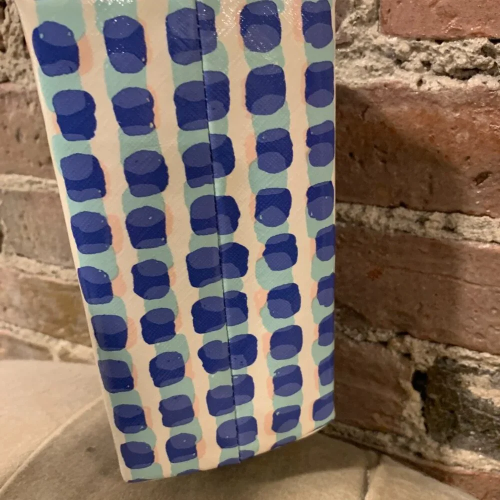 Kate Spade~ Make-Up Bag - Picture 6 of 15